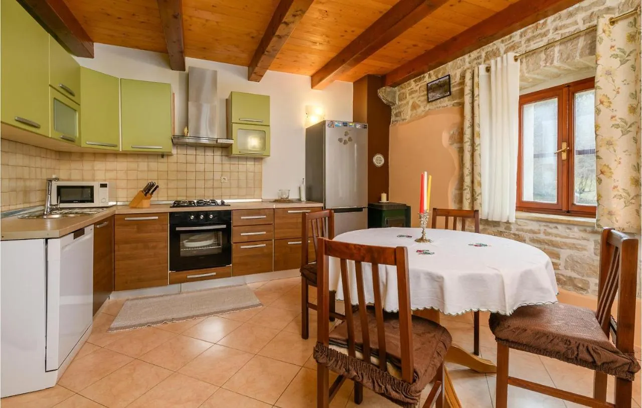 Vakantiehuis Nice Home In Mandalencici With Kitchen Cubanici Kroatië